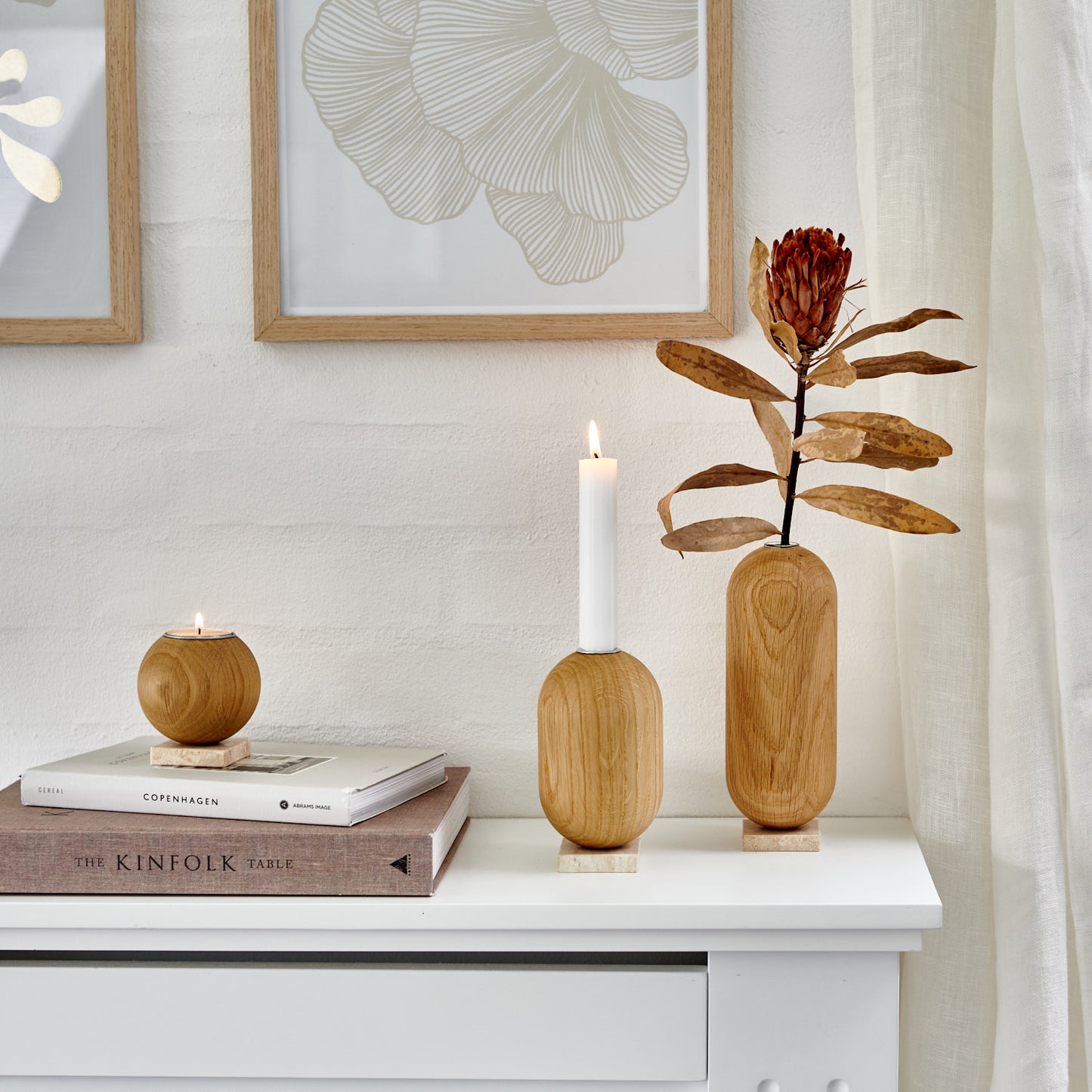 Ellipse candle holder